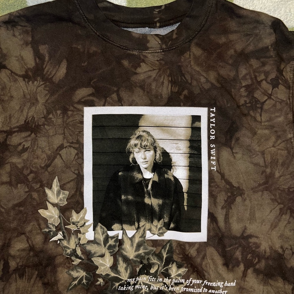 taylor swift evermore ivy crewneck